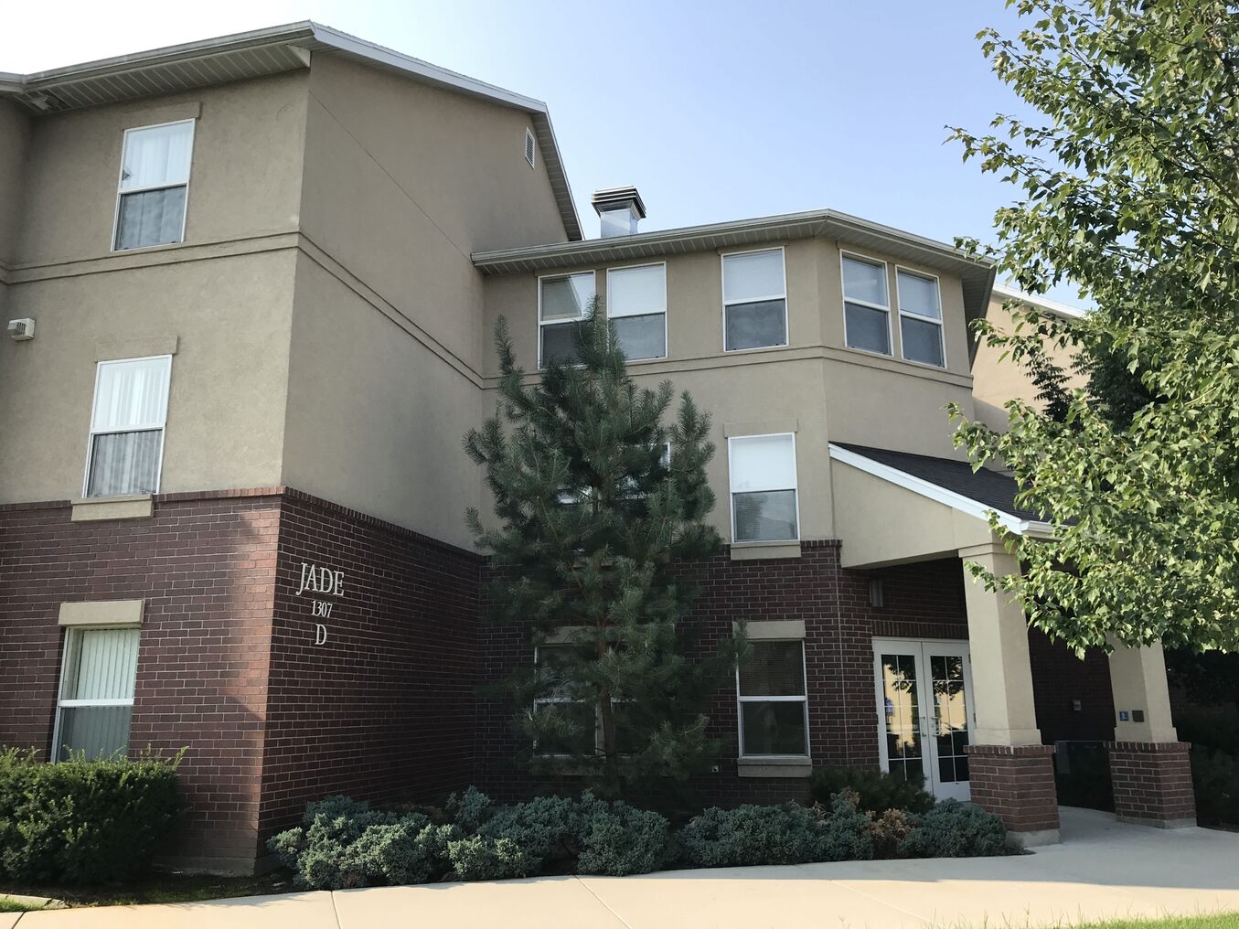 University Square Summer Guest Housing University Square Summer Guest Housing